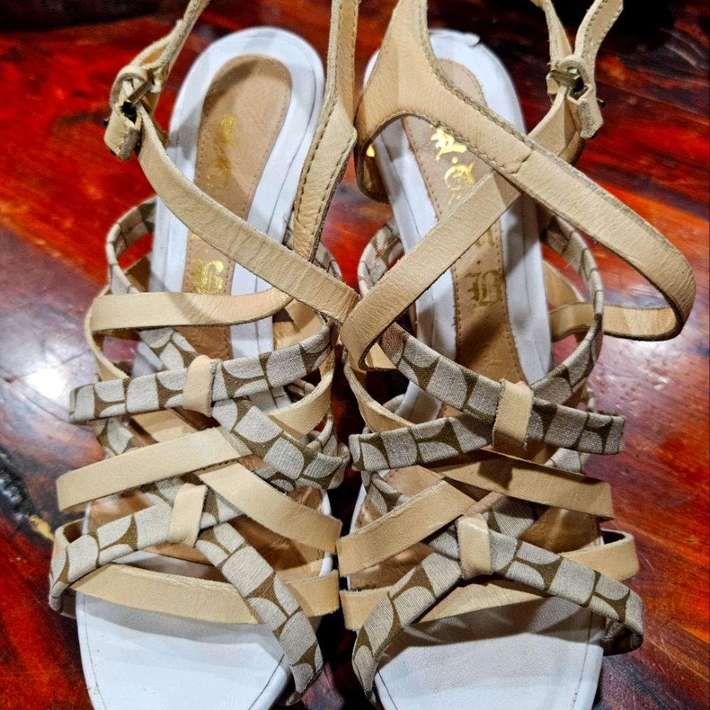 Wedge sandals
